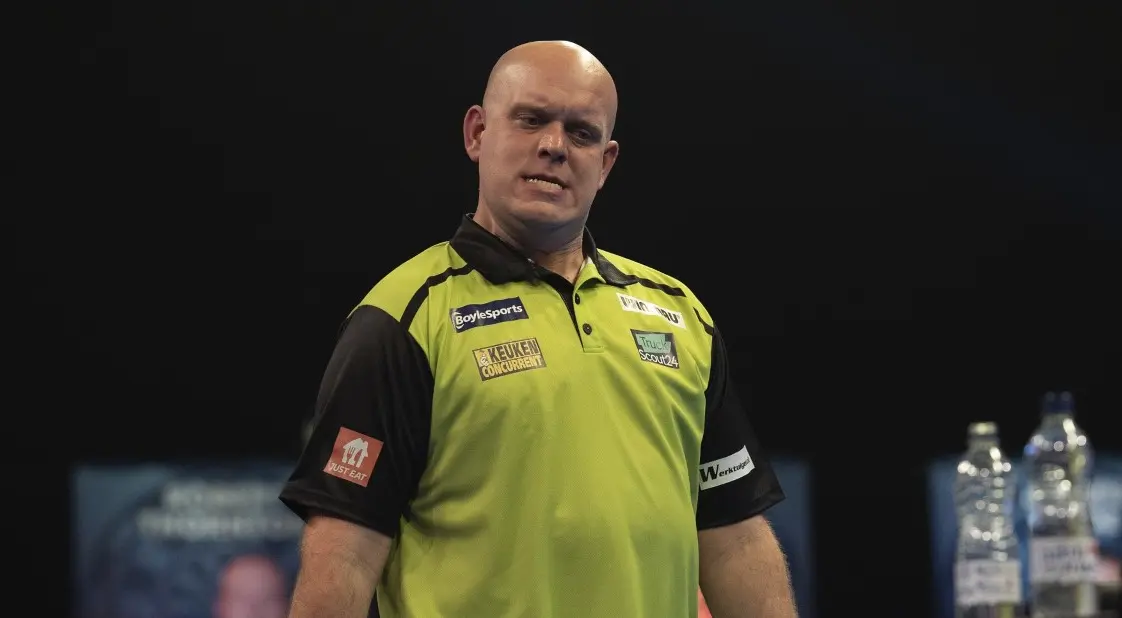 Van Gerwen hits out at Hamilton: 'Feels even better (to win) when they try every trick and it doesn't work'
